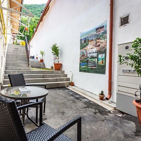 Central Apartment Brasov Bagian luar foto