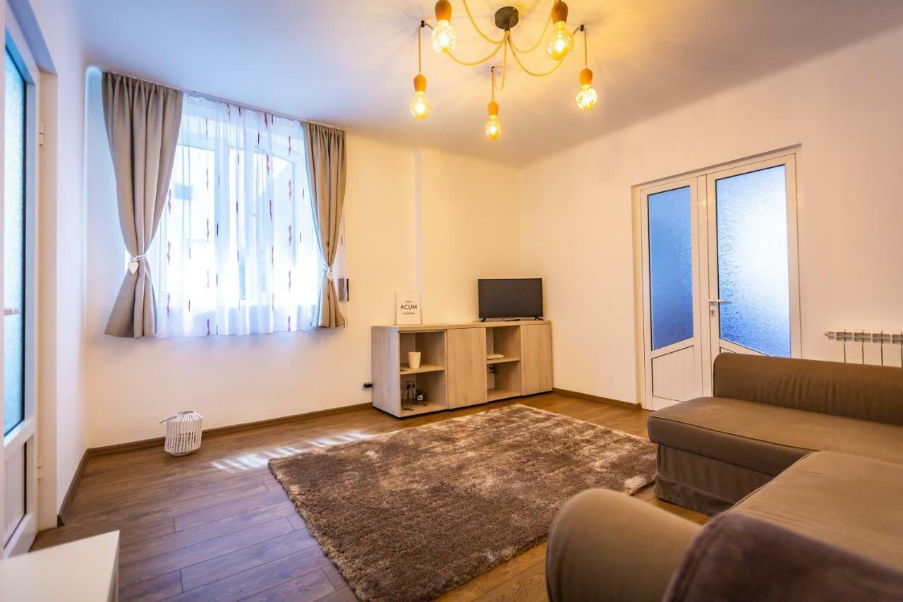 Central Apartment Brasov Bagian luar foto